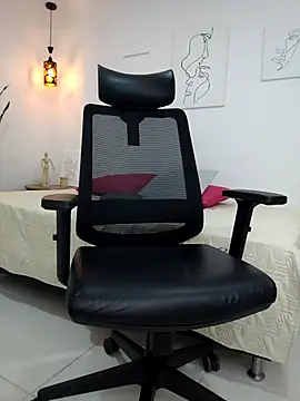 damian bull online show from 10-26-25, 07:42