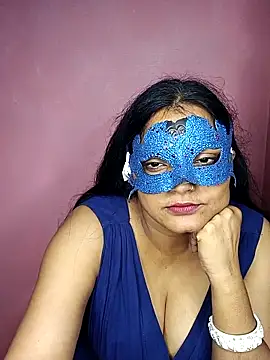 Snapshot of MEERAcle chatting on 10-07-25, 07:44 MEERAcle online show from 10-07-25, 07:44