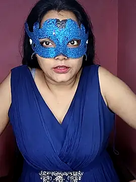 Snapshot of MEERAcle chatting on 10-09-25, 04:16 MEERAcle online show from 10-09-25, 04:16