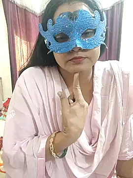 Snapshot of MEERAcle chatting on 11-18-25, 06:51 MEERAcle online show from 11-18-25, 06:51