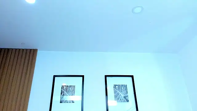 catalina jolie online show from 12-19-25, 04:30