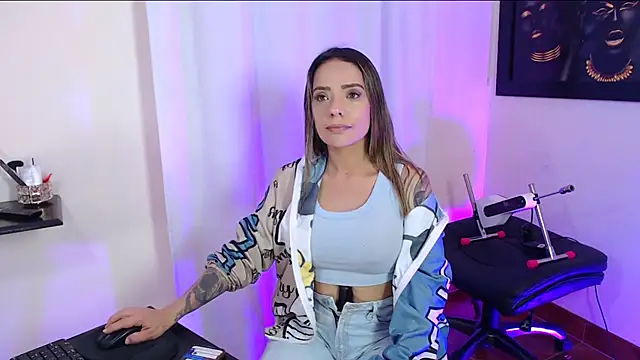 Natasha cam222 online show from 11-19-25, 05:35