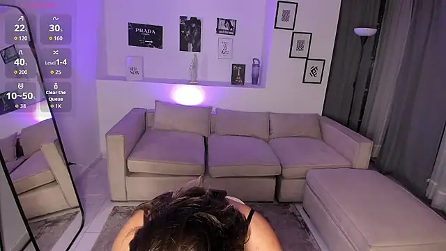 Laureen se online show from 01-11-26, 04:06