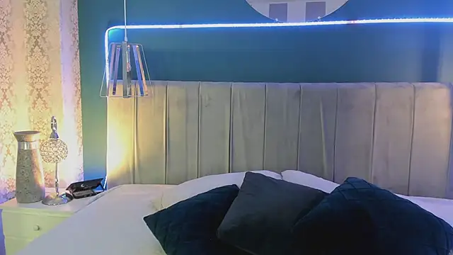  Maccaa  online show from 10-24-25, 12:23