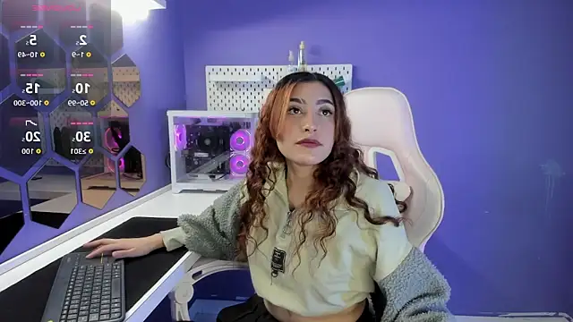 Snapshot of Nezuko_16 chatting on 10-10-25, 05:06 Nezuko 16 online show from 10-10-25, 05:06