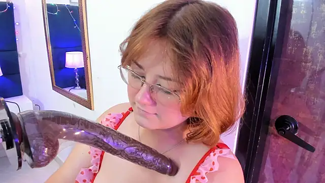 isa grey  online show from 01-07-26, 03:42