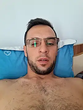 Necunoscutul001 online show from 10-07-25, 12:13