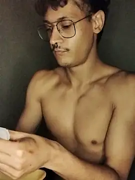 Snapshot of Mago666_ chatting on 11-15-25, 03:59 Mago666 online show from 11-15-25, 03:59