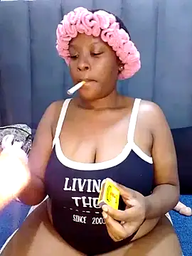 MrsMxx25 online show from 10-30-25, 09:33