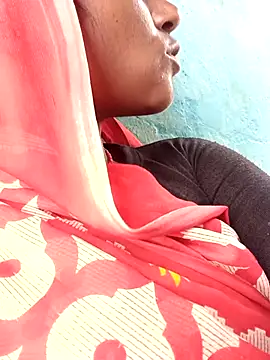Snapshot of Sapna_hotA chatting on 09-20-25, 05:30 Sapna hotA online show from 09-20-25, 05:30