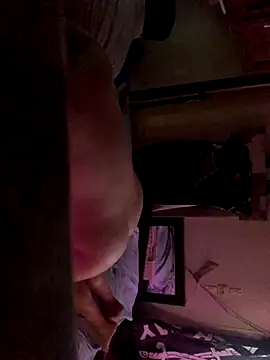 shakeweight online show from 10-10-25, 04:11