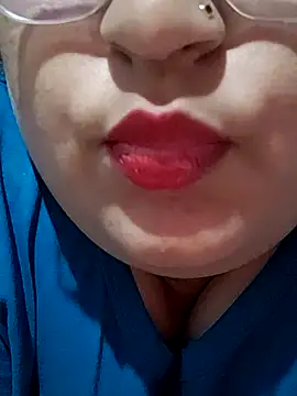 sexymotto online show from 11-17-25, 04:13