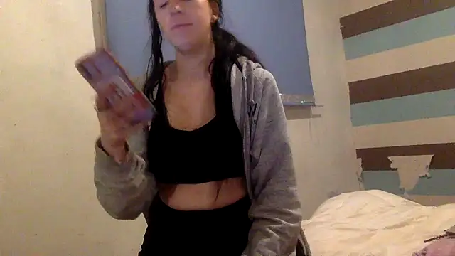 Snapshot of Bellababexox chatting on 10-25-25, 12:29 Bellababexox online show from 10-25-25, 12:29