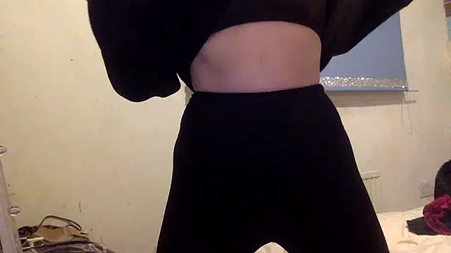 Snapshot of Bellababexox chatting on 11-03-25, 06:58 Bellababexox online show from 11-03-25, 06:58