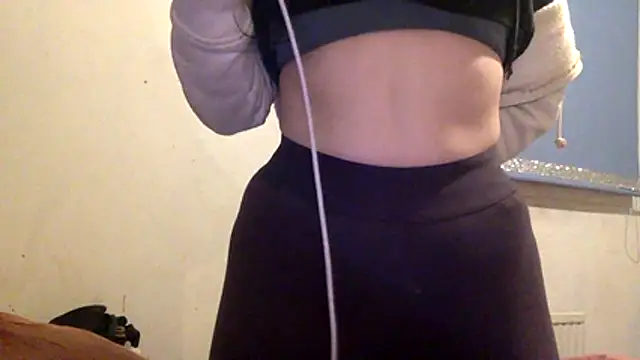 Snapshot of Bellababexox chatting on 11-14-25, 06:45 Bellababexox online show from 11-14-25, 06:45