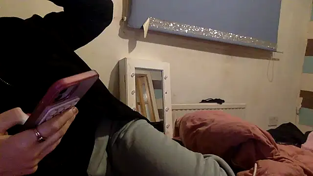 Snapshot of Bellababexox chatting on 11-16-25, 07:08 Bellababexox online show from 11-16-25, 07:08