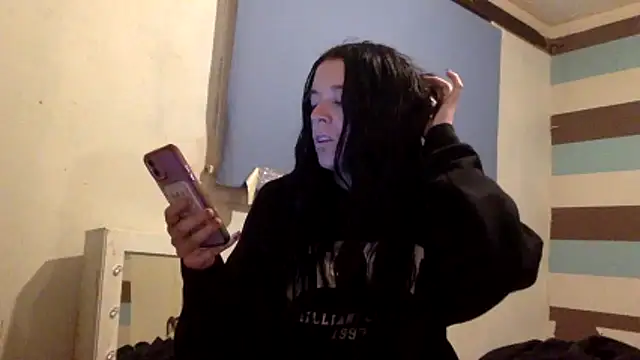 Snapshot of Bellababexox chatting on 11-27-25, 01:40 Bellababexox online show from 11-27-25, 01:40