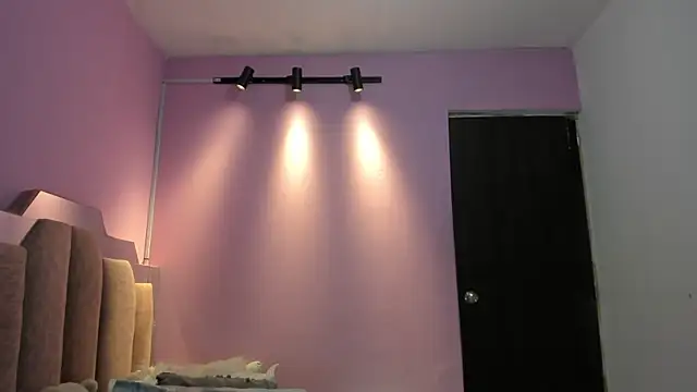 AndreaSweet2 online show from 11-10-25, 07:35