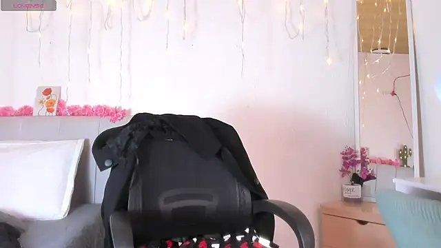 AmaraMoon  online show from 09-13-25, 09:25