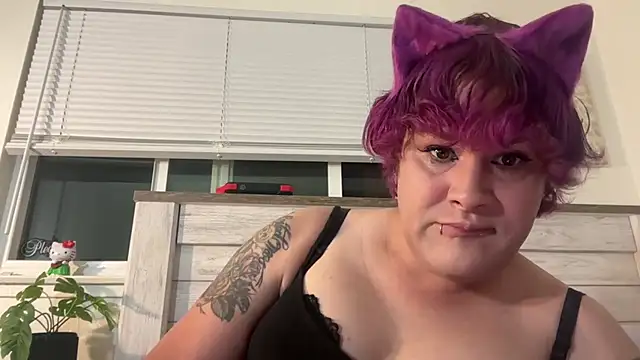 Snapshot of Julietserenity chatting on 10-20-25, 01:50 Julietserenity online show from 10-20-25, 01:50