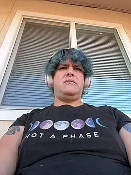 Snapshot of Julietserenity chatting on 11-24-25, 09:58 Julietserenity online show from 11-24-25, 09:58