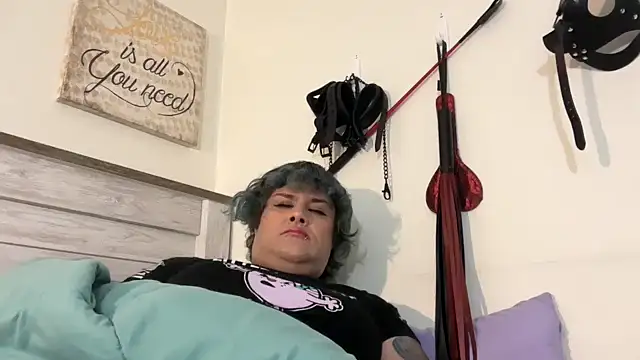 Snapshot of Julietserenity chatting on 11-29-25, 09:23 Julietserenity online show from 11-29-25, 09:23