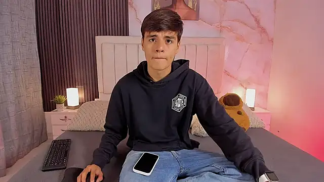 sweet petter online show from 11-30-25, 01:37