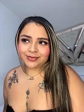 ashley-swift- online show from 11-17-25, 10:54