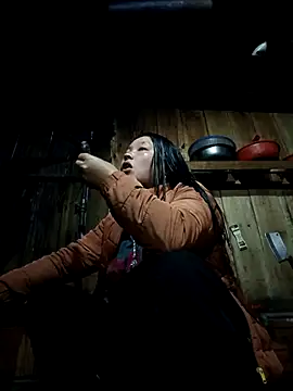 MuiNay online show from 02-25-26, 11:20