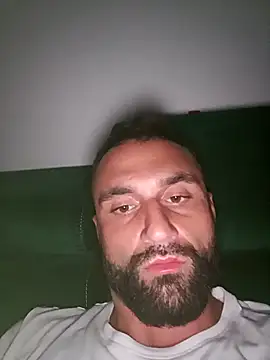 Snapshot of Cavi768 chatting on 09-08-25, 08:52 Cavi768 online show from 09-08-25, 08:52