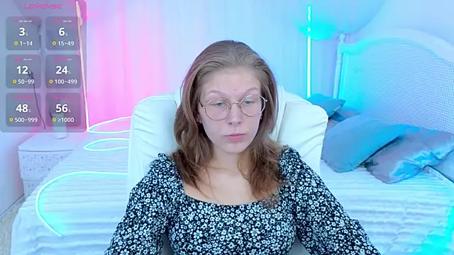 Lilly Belly online show from 09-09-25, 12:26