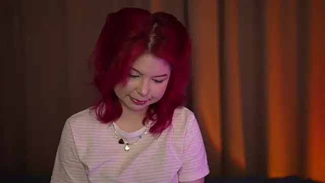 Stella Vanila online show from 11-14-25, 12:09