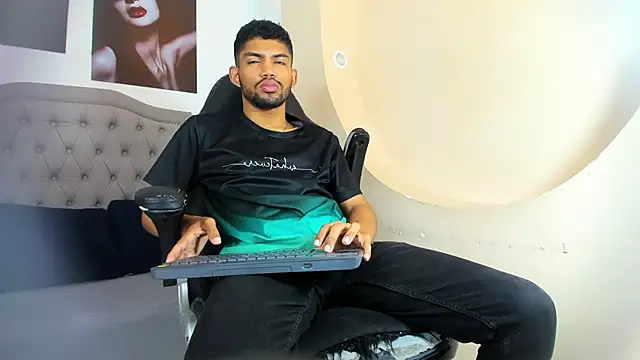 Snapshot of jeff_nick chatting on 11-03-25, 12:06 jeff nick online show from 11-03-25, 12:06