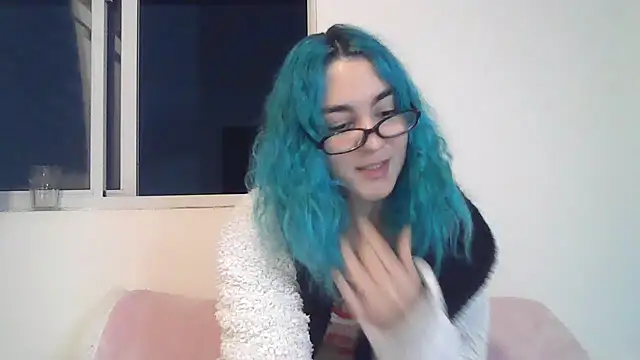 peetitefairy online show from 10-15-25, 04:12