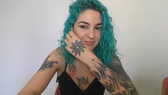 peetitefairy online show from 10-15-25, 06:08