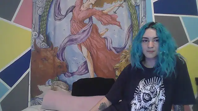 peetitefairy online show from 10-24-25, 03:47