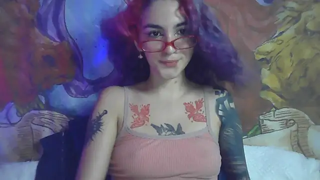 Snapshot of peetitefairy chatting on 01-17-26, 02:16 peetitefairy online show from 01-17-26, 02:16