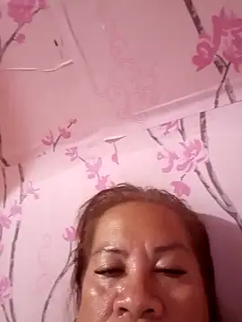 Snapshot of vickyhot1966 chatting on 10-22-25, 09:36 vickyhot1966 online show from 10-22-25, 09:36