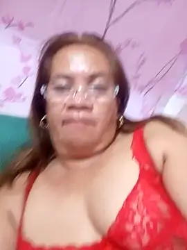 Snapshot of vickyhot1966 chatting on 10-29-25, 01:35 vickyhot1966 online show from 10-29-25, 01:35