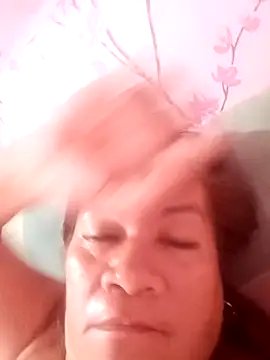 Snapshot of vickyhot1966 chatting on 10-30-25, 01:51 vickyhot1966 online show from 10-30-25, 01:51