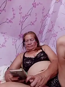 Snapshot of vickyhot1966 chatting on 11-29-25, 11:08 vickyhot1966 online show from 11-29-25, 11:08