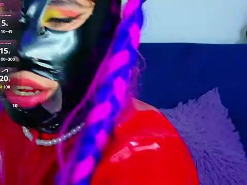 Snapshot of CristalRose chatting on 10-26-25, 04:40 CristalRose online show from 10-26-25, 04:40