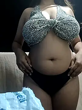 Hott Muskan online show from 12-15-25, 06:34