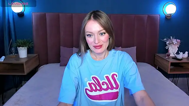 EvelynPoole online show from 11-23-25, 01:27