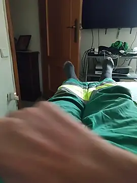 Snapshot of gigolobcn chatting on 10-15-25, 03:34 gigolobcn online show from 10-15-25, 03:34