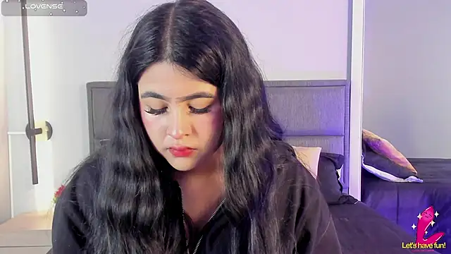 Emma  clark  online show from 10-10-25, 12:15