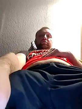 Snapshot of Brutalle88 chatting on 10-16-25, 05:03 Brutalle88 online show from 10-16-25, 05:03