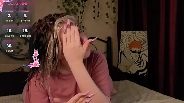 Snapshot of IrisSoCute chatting on 11-11-25, 07:19 IrisSoCute online show from 11-11-25, 07:19