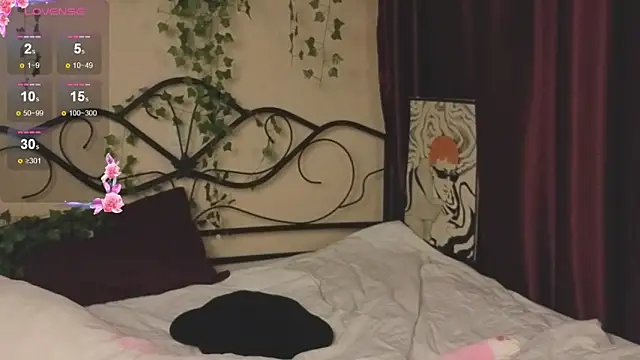 Snapshot of IrisSoCute chatting on 11-21-25, 08:35 IrisSoCute online show from 11-21-25, 08:35