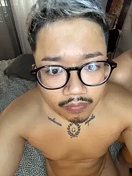 Snapshot of Wild2XXX chatting on 11-01-25, 09:55 Wild2XXX online show from 11-01-25, 09:55